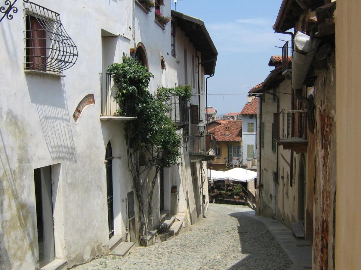 Saluzzo Historic Center Apartment Eksteriør billede