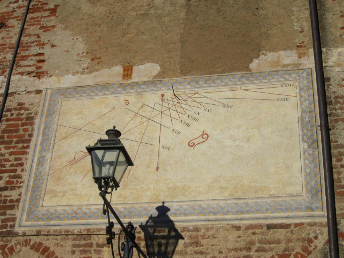 Saluzzo Historic Center Apartment Eksteriør billede